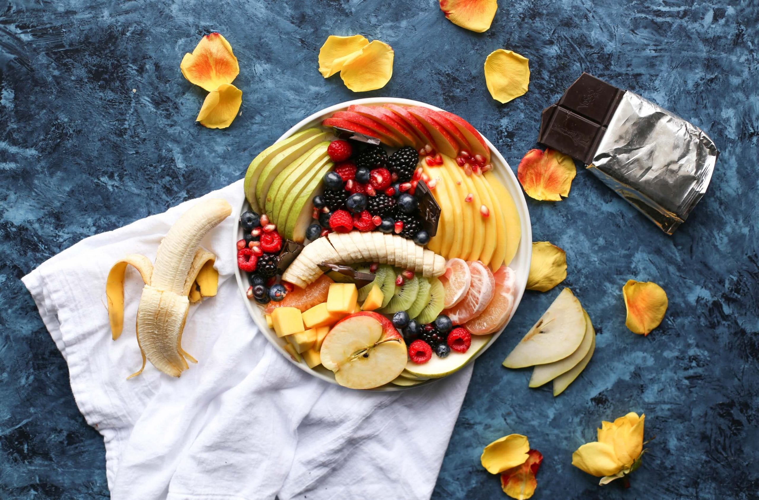 Fruit Platter with Banana, Mango, Berries and Orange – The Sharing Table